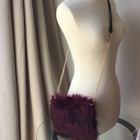 Faux Fur Purple purse crossbody NWT - Picture 2 of 6